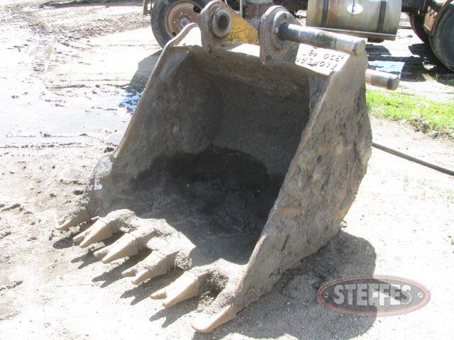 48" excavator bucket w/frost teeth